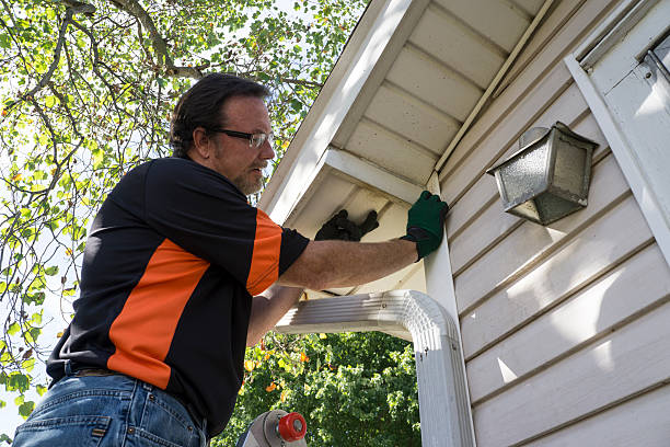 Siding Removal and Disposal in Lima, OH